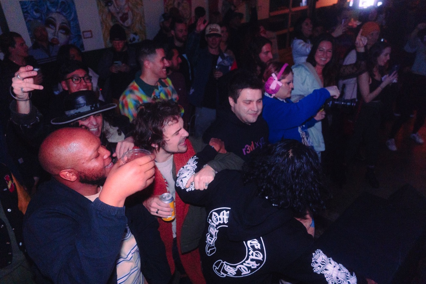 The UVR community together